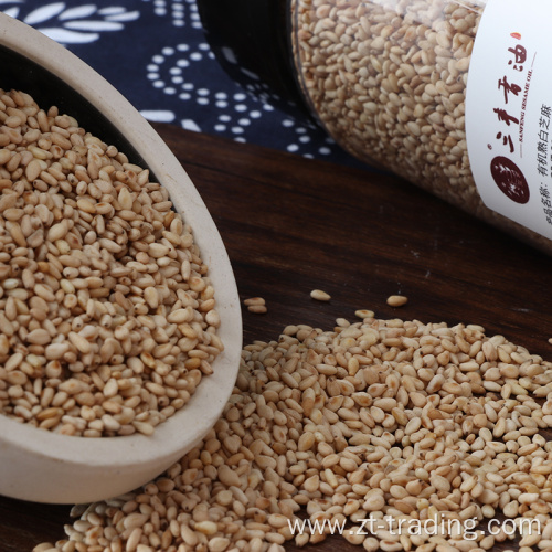 Roasted organic white sesame seeds